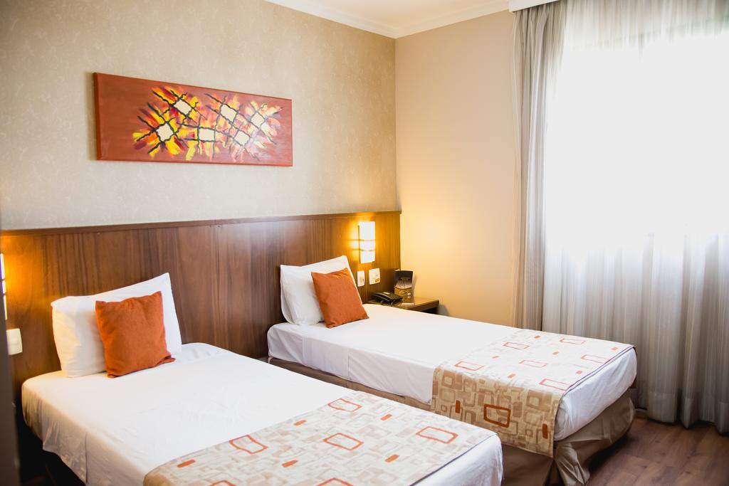 Class Hotel Varginha Varginha  Bagian luar foto
