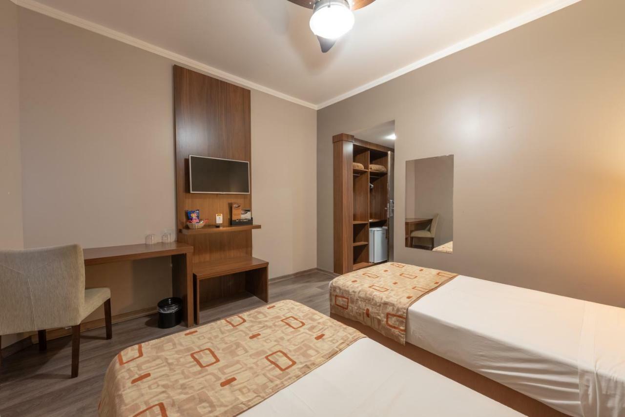 Class Hotel Varginha Varginha  Bagian luar foto